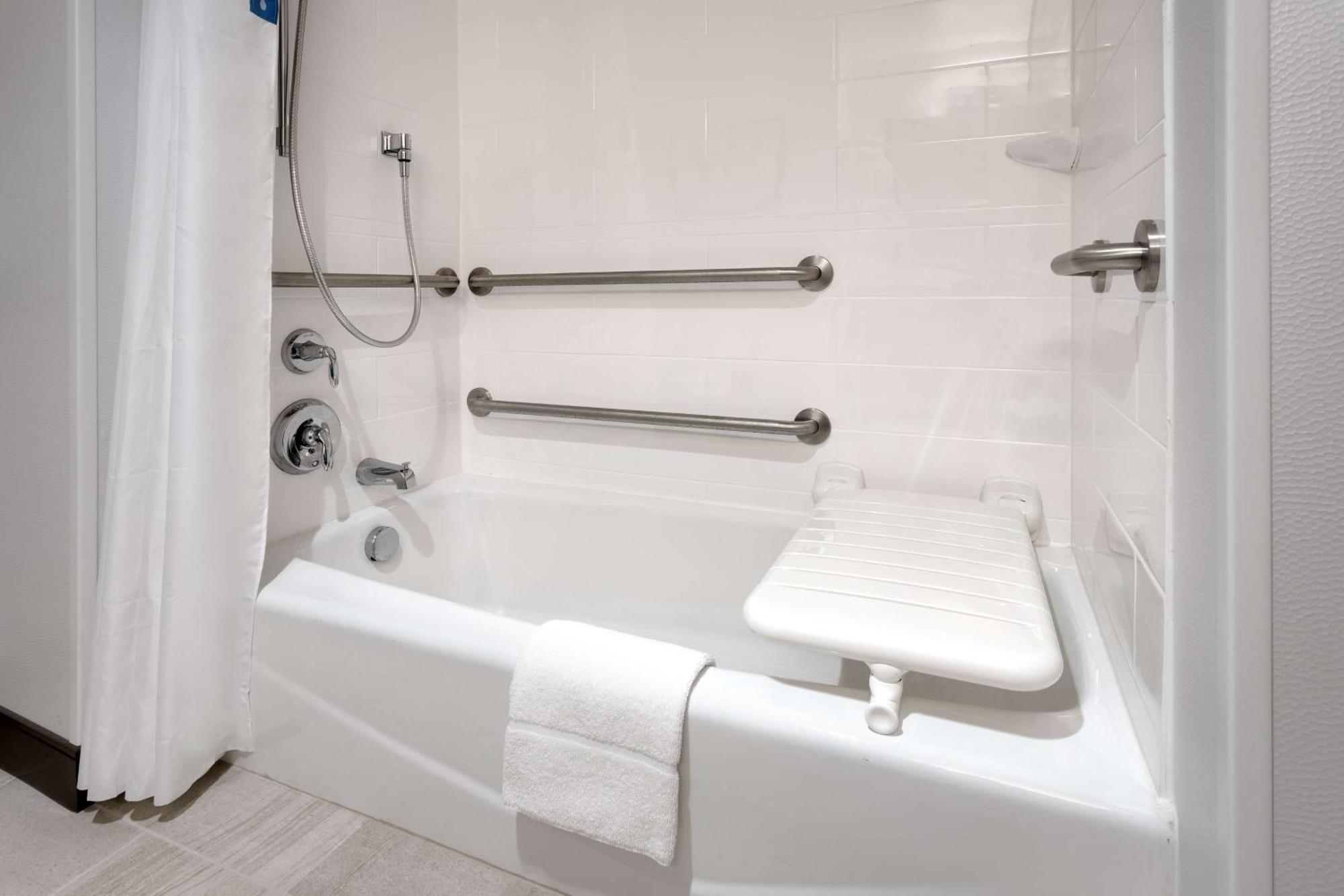 Hampton Inn & Suites Rexburg Bagian luar foto